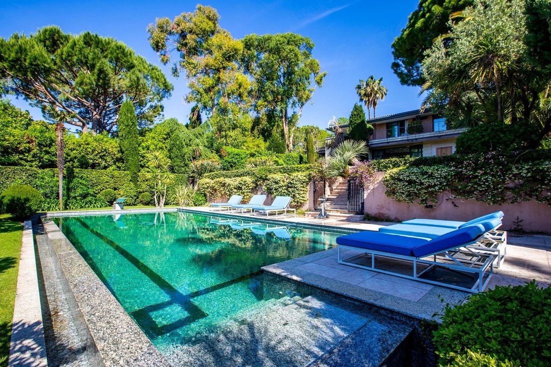 Villa in Antibes, Provence-Alpes-Côte d'Azur, France 5 - 18188120