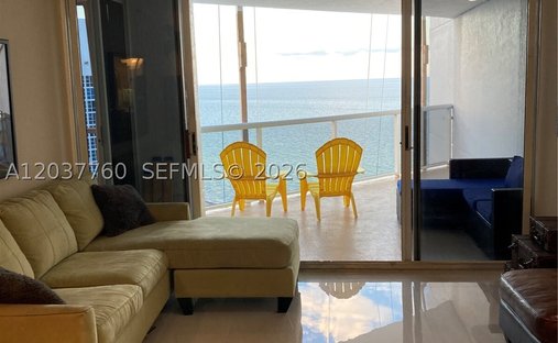 Condo in Miami Beach, Florida, United States 1
