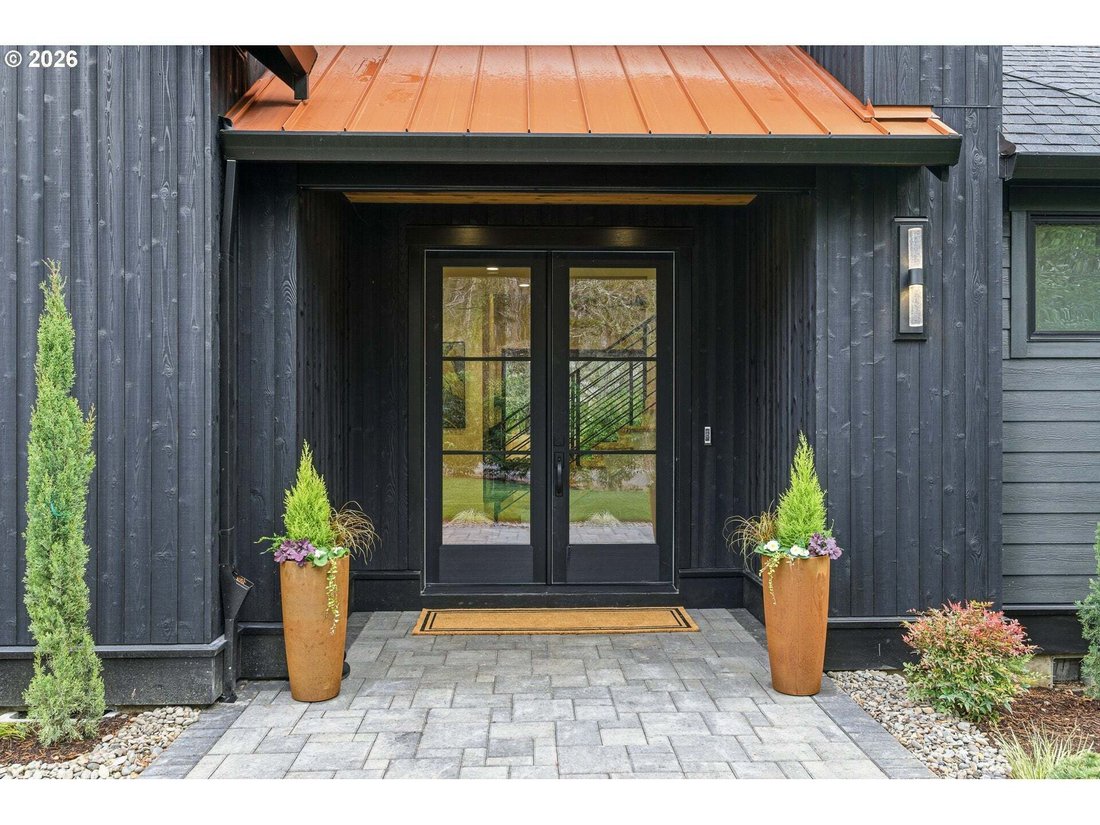 House in Lake Oswego, Oregon, United States 2 - 18189599