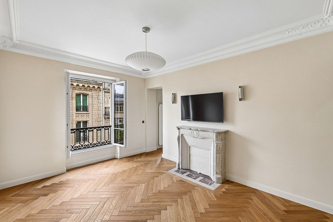 Apartment in Grange Aux Belles-Terrage, Paris 10e Arrondissement, Paris 1 - 18189422