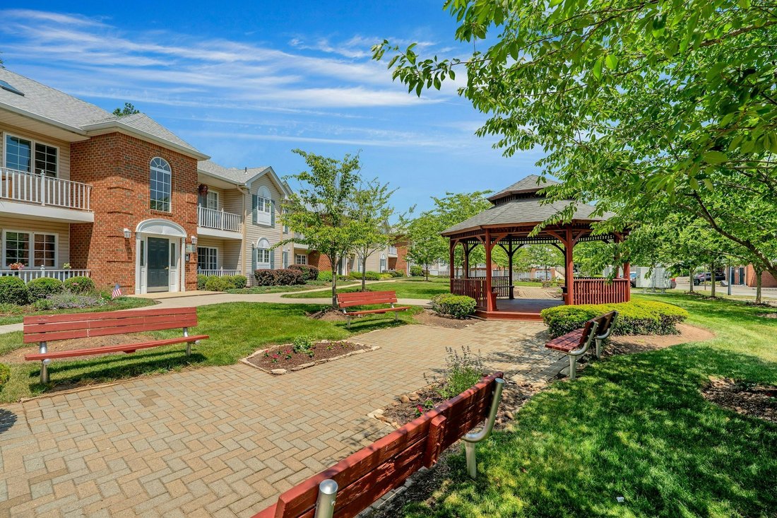 Condo in Caldwell, New Jersey, United States 2 - 18183847