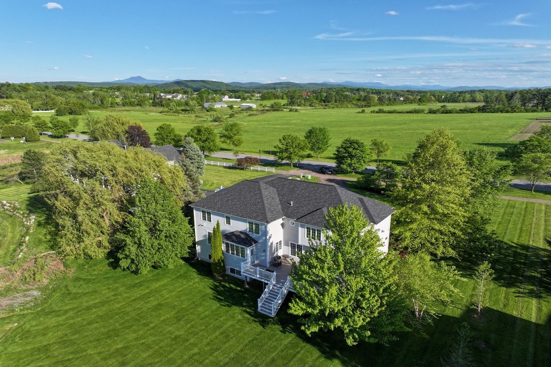 House in South Burlington, Vermont, United States 5 - 18189748