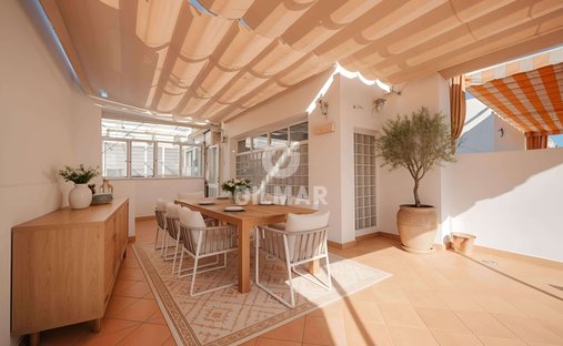 Townhouse in Distrito San Pablo-Santa Justa, Seville, Spain 1