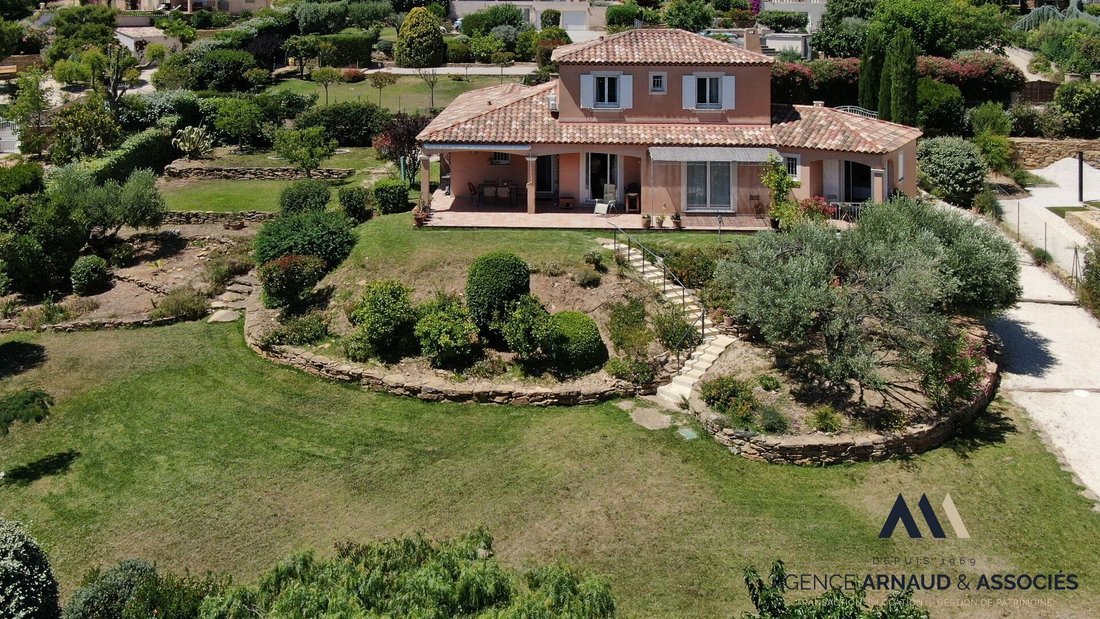 House in La Cadiere-d'Azur, Provence-Alpes-Côte d'Azur, France 2 - 18189416