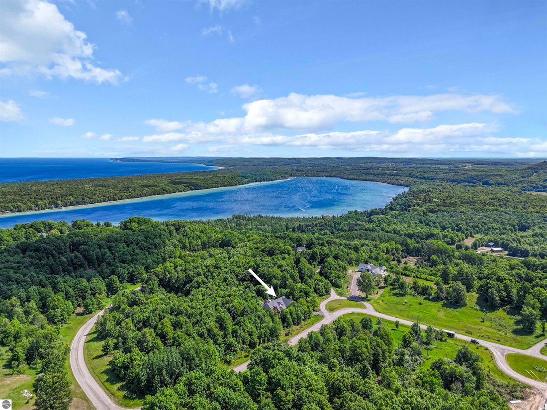 House in Glen Arbor, Michigan, United States 3 - 18189692