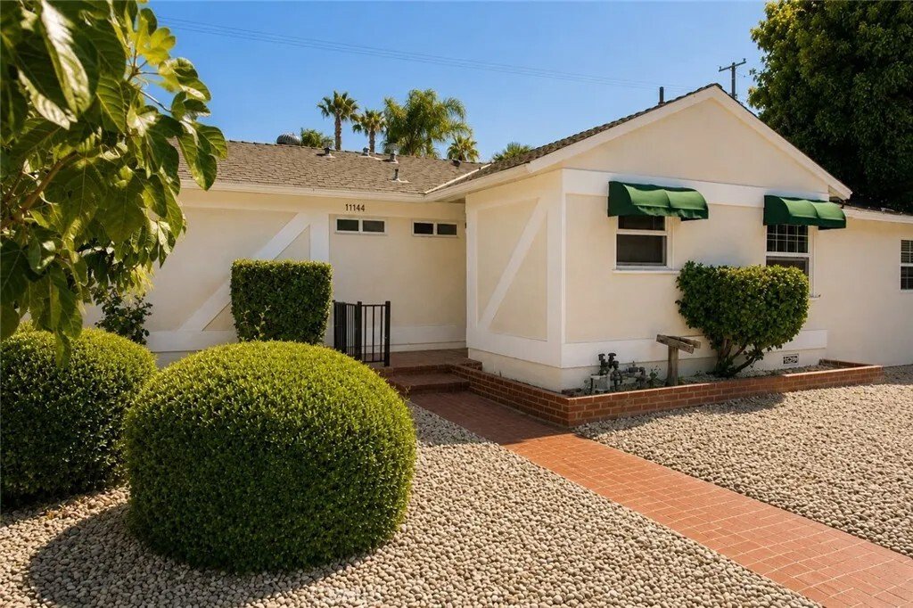 Los Angeles, California, United States 2 - 18193788