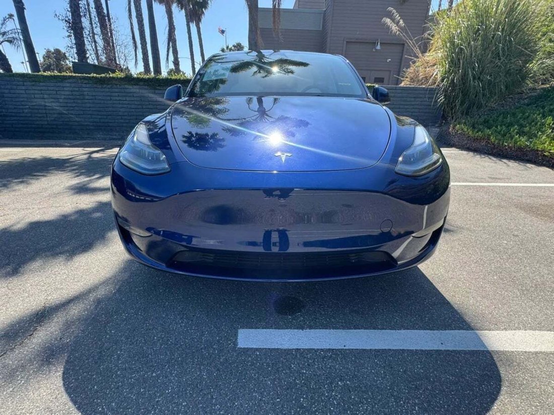 Suv in Newport Beach, CA, United States 2 - 18129765