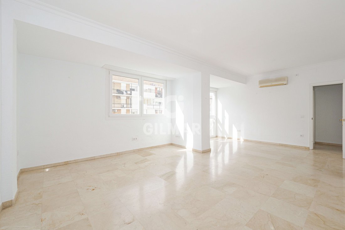 Apartment in Los Remedios, Seville, Spain 2 - 18189818