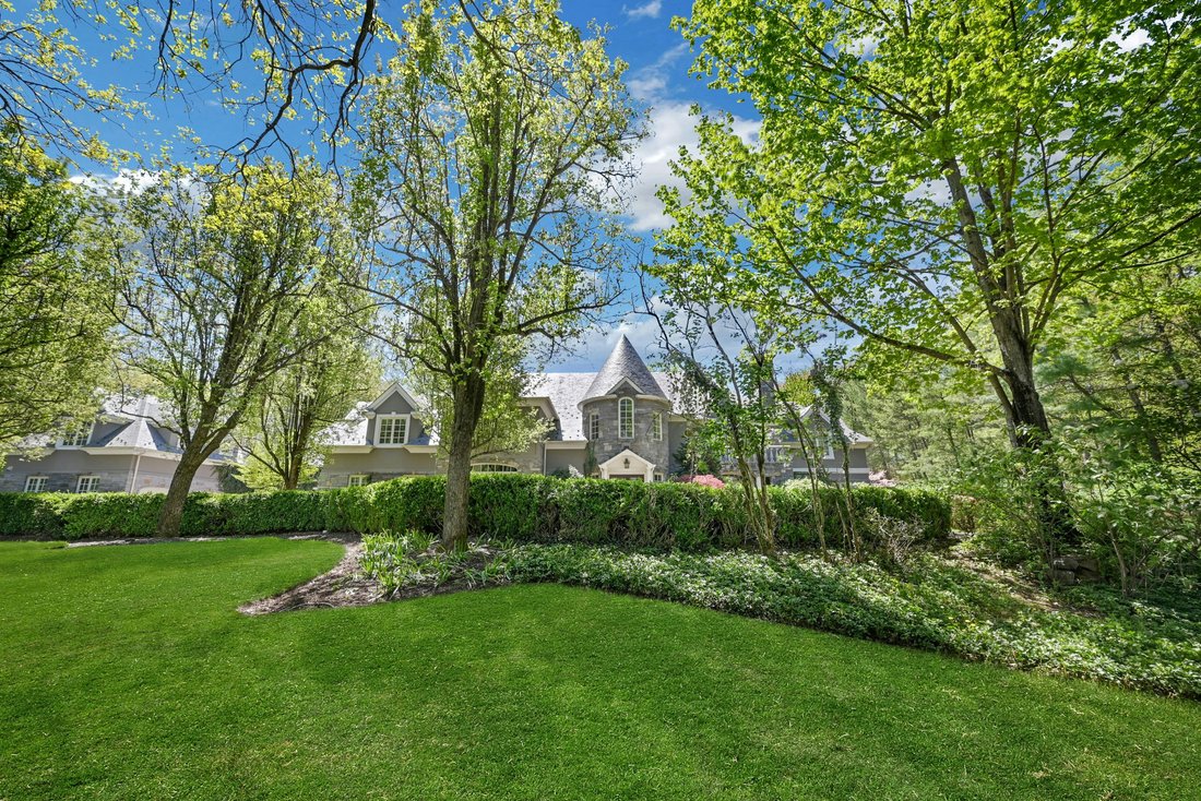House in Saddle River, New Jersey, United States 2 - 18190214
