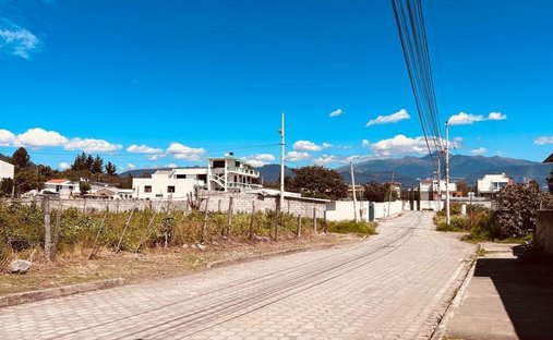 Terreno en Quito, Pichincha, Ecuador 1