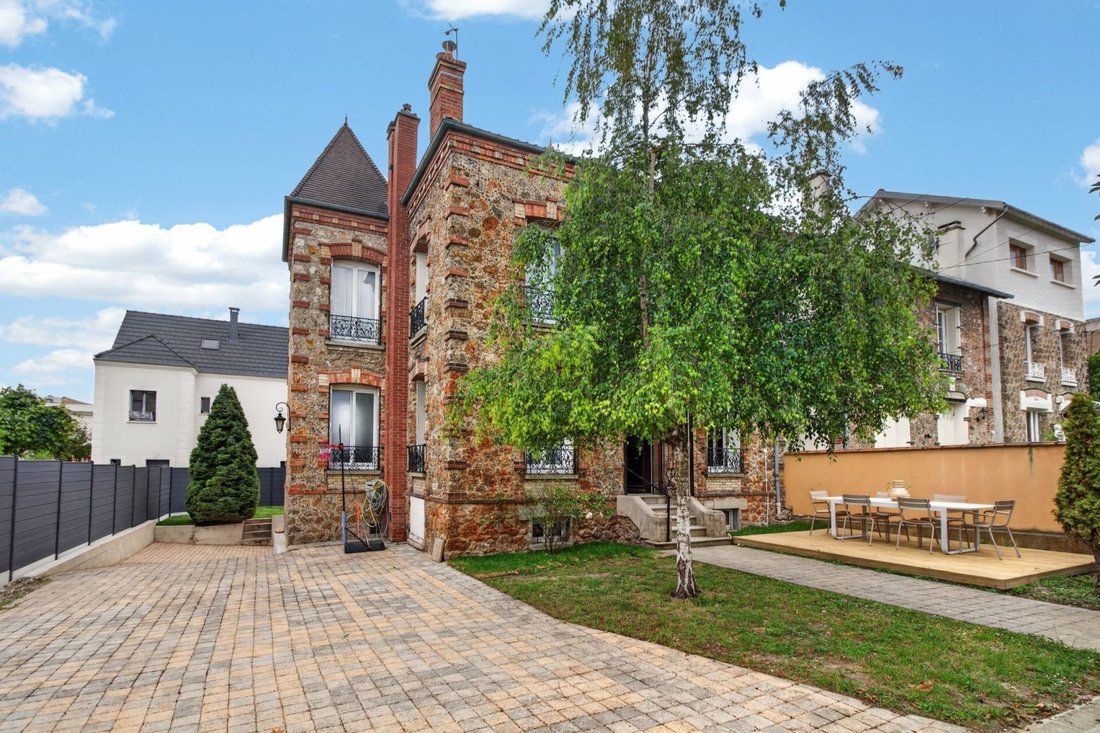 House in Village Doumer, Carrieres-sur-Seine, France 1 - 18192959
