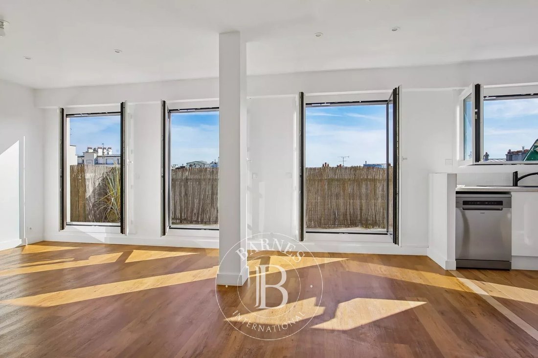Apartment in Auteuil Sud, Paris 16e Arrondissement, Paris 2 - 18188612
