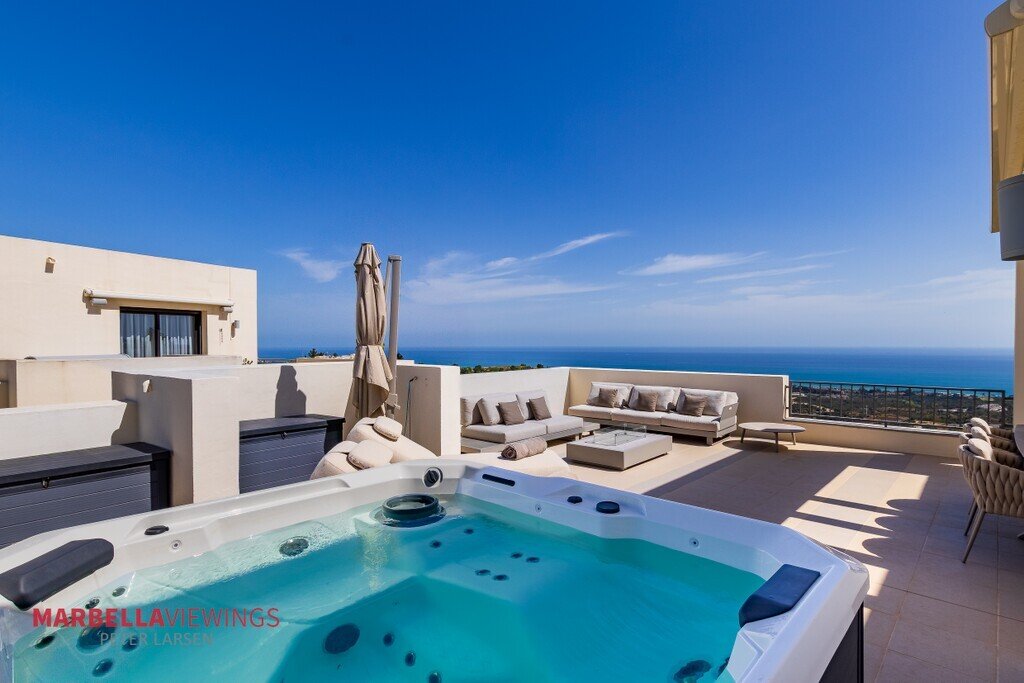Penthouse in Marbella, Andalusia, Spain 1 - 17923324