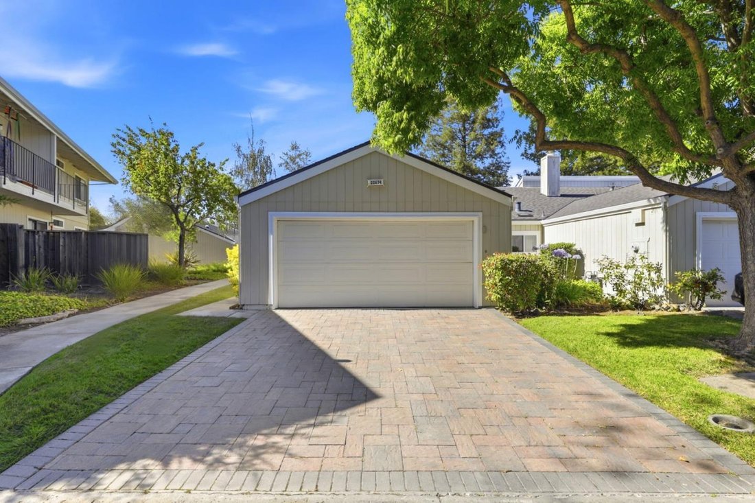 Townhouse in Cupertino, California, United States 1 - 18189003