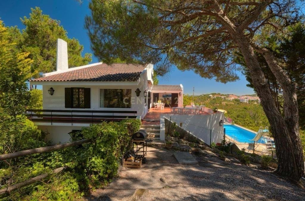 Villa in Sesimbra (Castelo), Setubal, Portugal 1 - 18194020