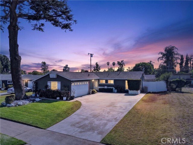 Pomona, California, United States 3 - 18189640