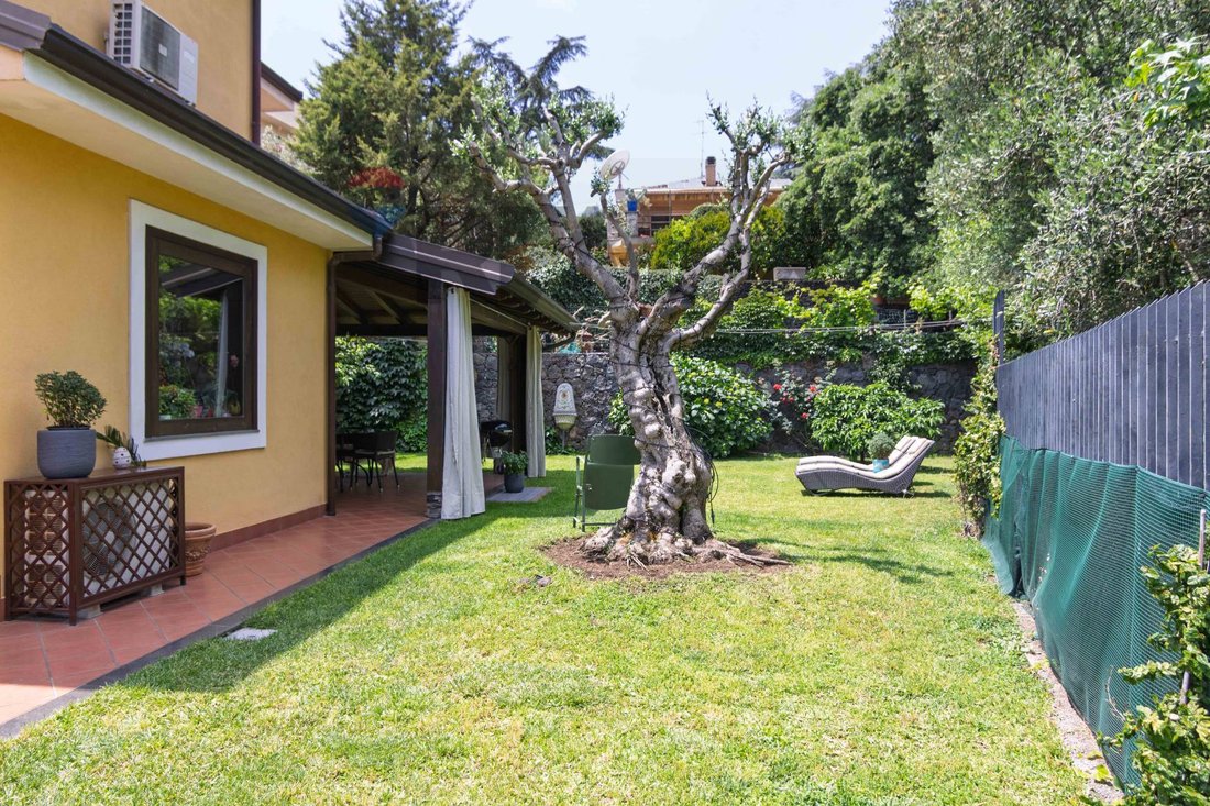 Villa in Trecastagni, Sicily, Italy 5 - 18195358