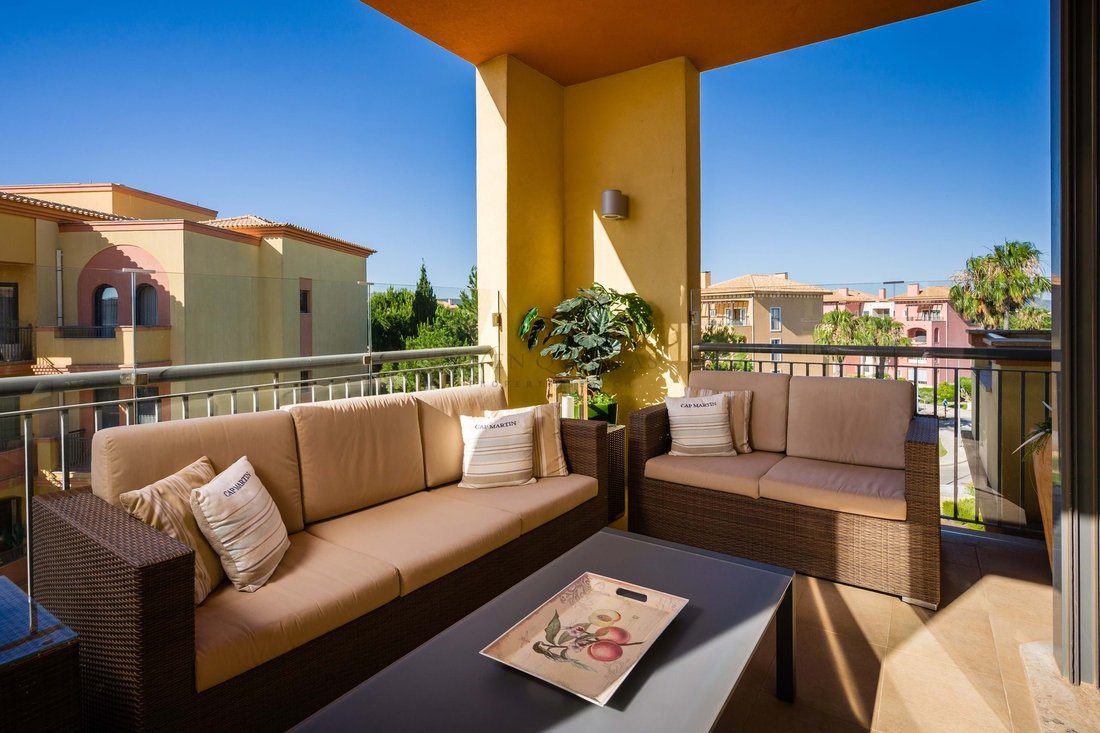 Apartment in Vilamoura, Quarteira, Algarve 1 - 18190758