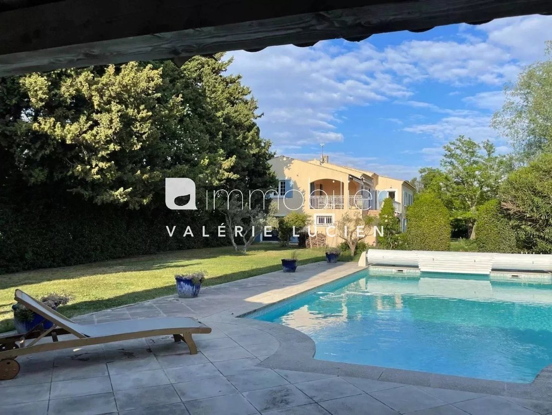 House in Fontvieille, Provence-Alpes-Côte d'Azur, France 1 - 16891644