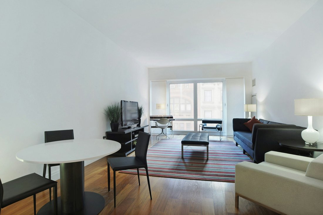 Condo in New York, New York, United States 1 - 18184104