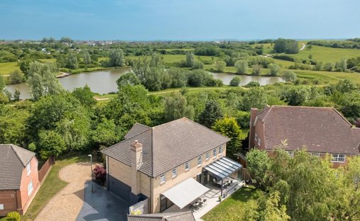 House in Lower Cambourne, Cambourne, England 1