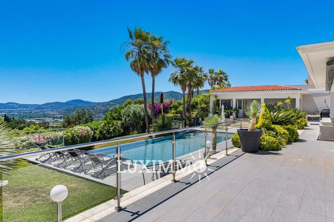 Villa in Mouans-Sartoux, Provence-Alpes-Côte d'Azur, France 3 - 18190003