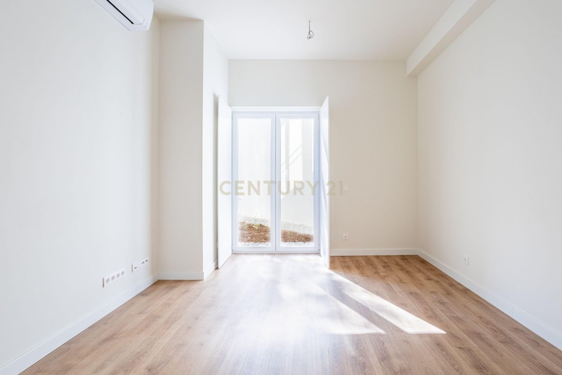 Apartment in Campolide, Lisbon, Portugal 1 - 18189805