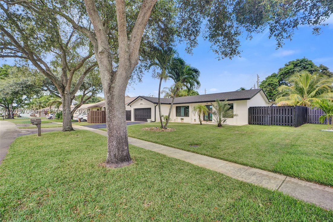 House in Davie, Florida, United States 3 - 18188864