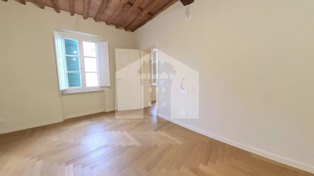 Apartment in Historic Center, Lucca, Tuscany 4 - 18188647