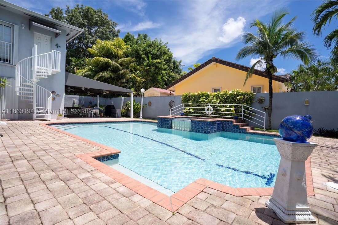 House in Miami, Florida, United States 2 - 17205293