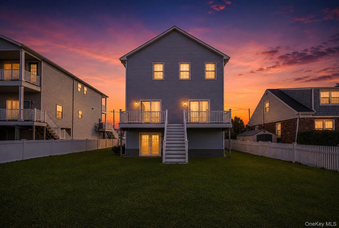House in Freeport, New York, United States 2 - 17638673