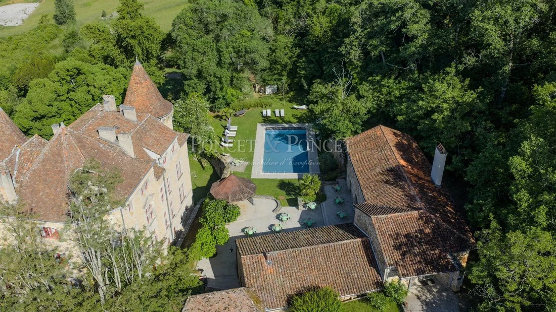 Castle in Zone Rurale, Figeac, France 2 - 18190227