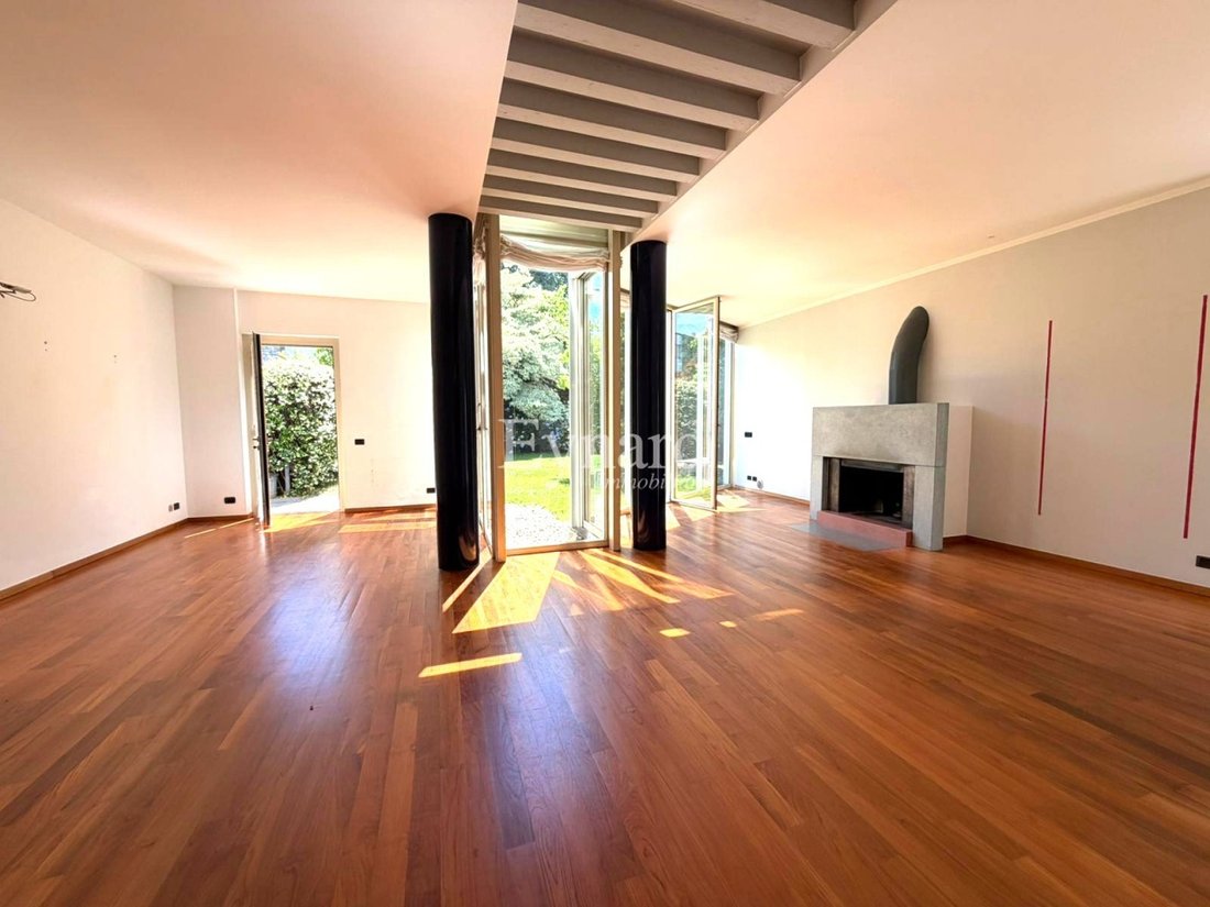 Villa in Gorle, Lombardy, Italy 3 - 15439863