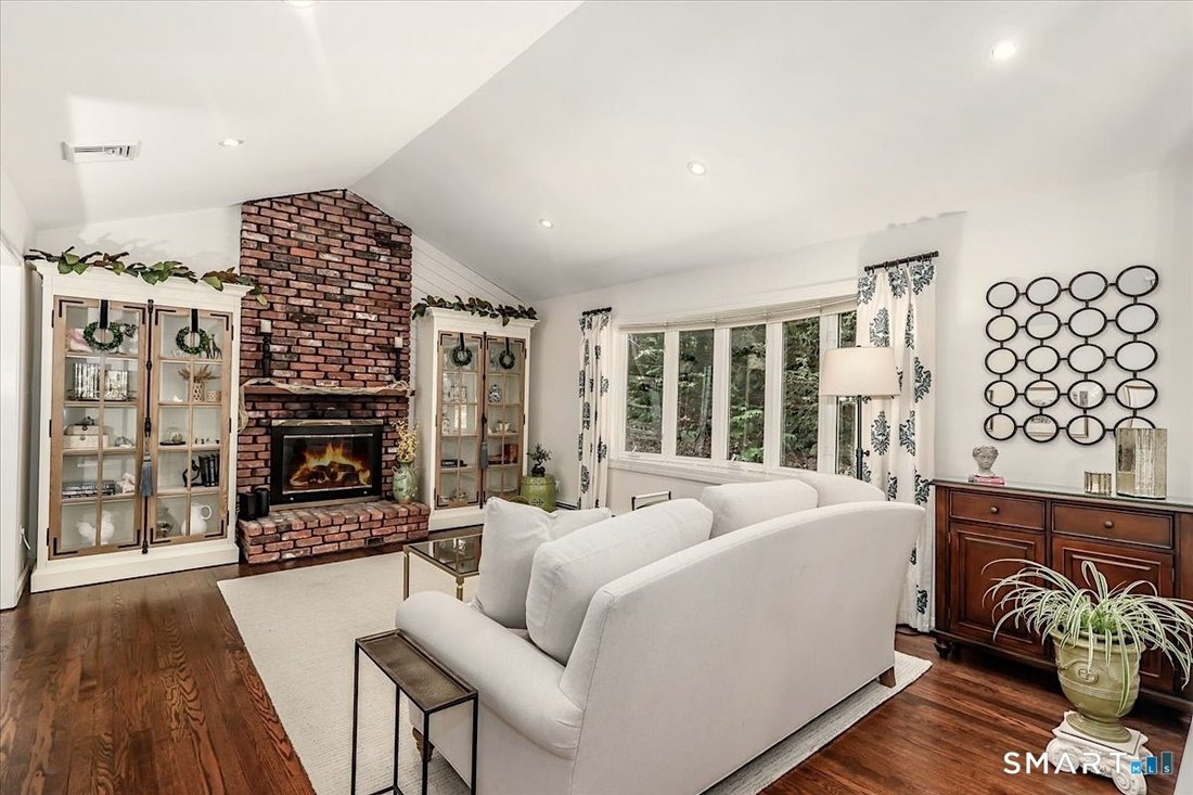 House in Newtown, Connecticut, United States 5 - 18192867