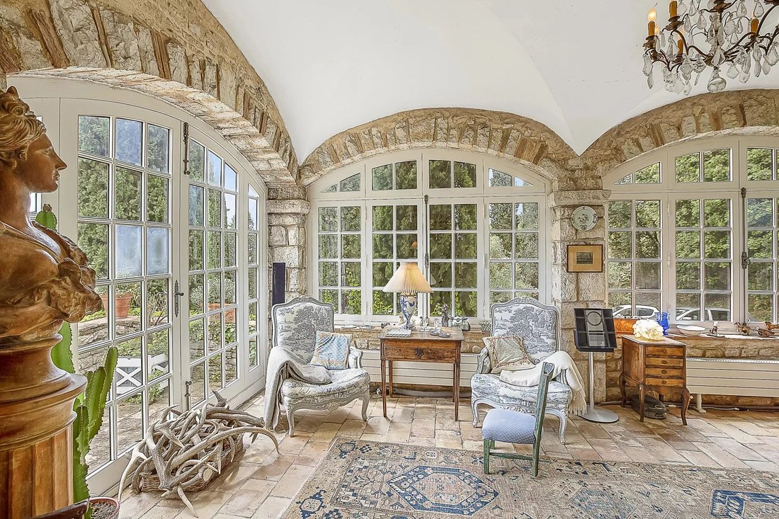 Estate in Tourrettes-sur-Loup, Provence-Alpes-Côte d'Azur, France 4 - 18190280