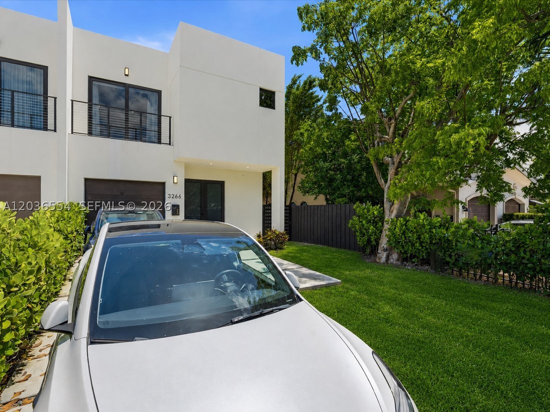 Townhouse in Miami, Florida, United States 3 - 18193488