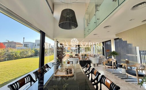 House in Francisco Alvarez, Buenos Aires Province, Argentina 1