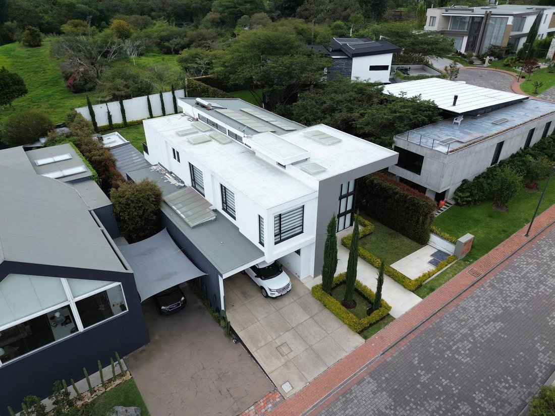 House in Quito, Pichincha, Ecuador 2 - 18190658