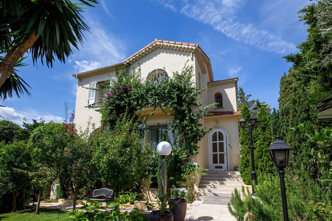 Villa in Bois Fleuri-Chevre d'Or-Saint Philippe, Biot, France 1 - 18188129