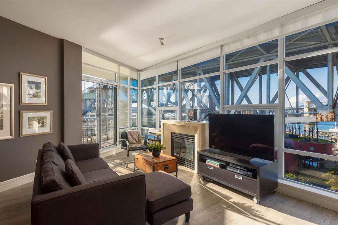Condo in Vancouver, British Columbia, Canada 2 - 18194467