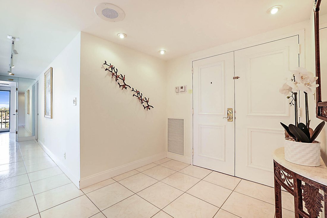 Condo in Boca Raton, Florida, United States 3 - 18191898