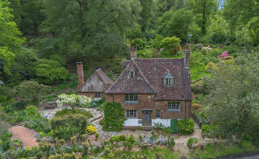 House in Copthorne, England 1