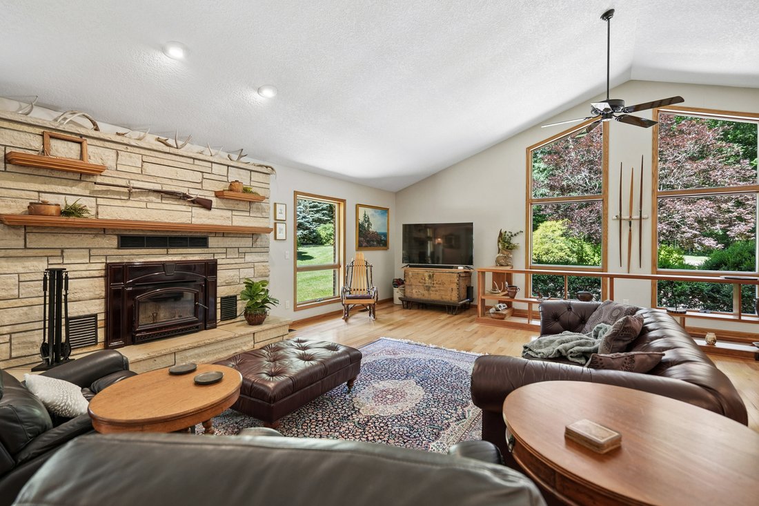 House in Le Claire, Iowa, United States 4 - 18193930