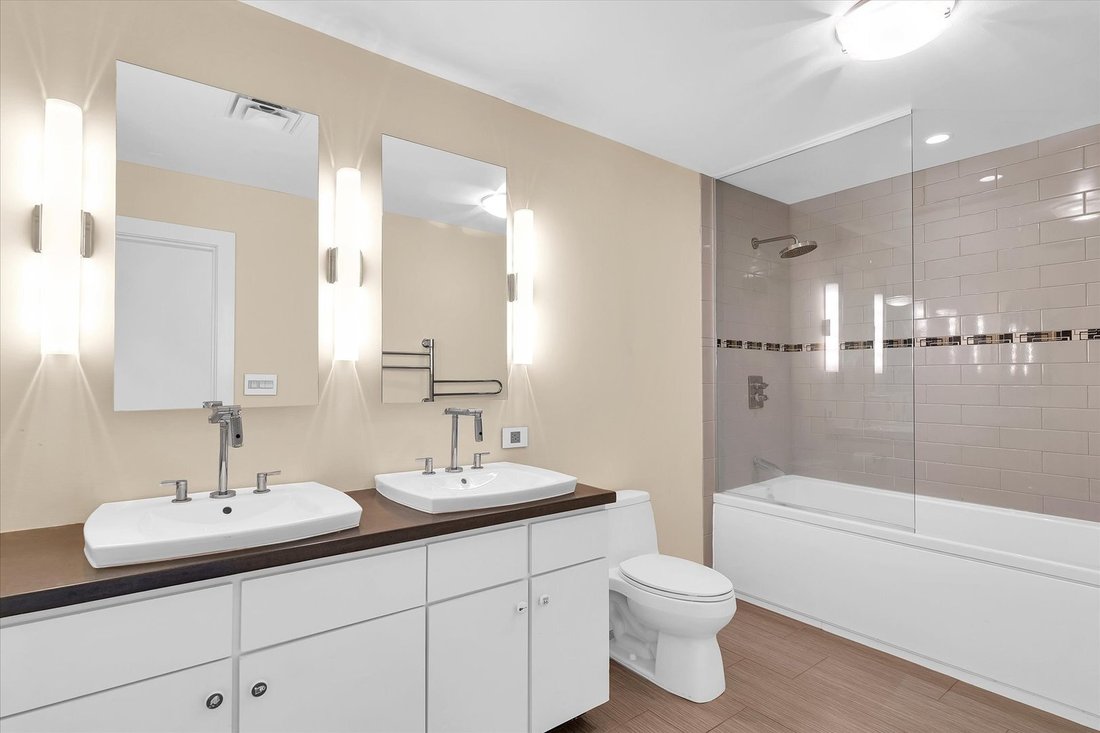 Condo in Champaign, Illinois, United States 5 - 18193877