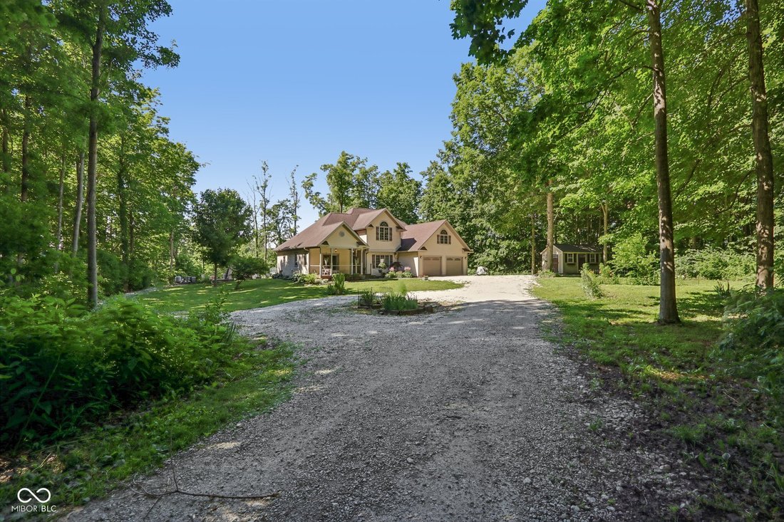 House in Summitville, Indiana, United States 3 - 18191338