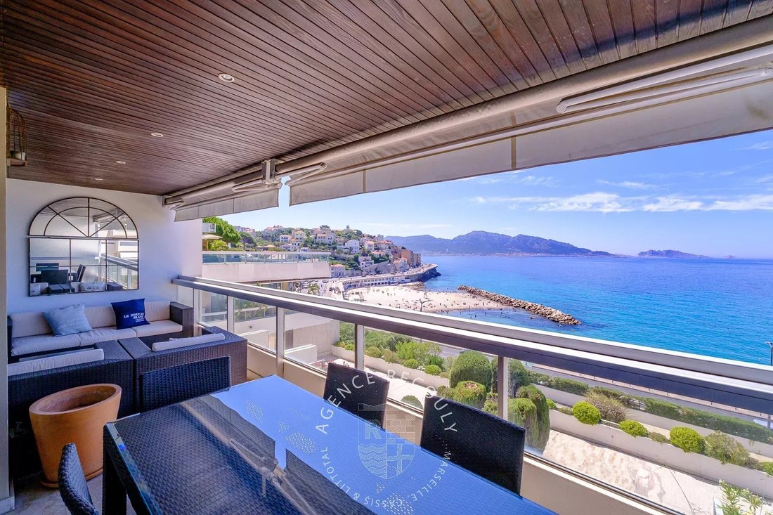 Apartment in Le Roucas Blanc, 7e Arrondissement, Marseille 2 - 18190455
