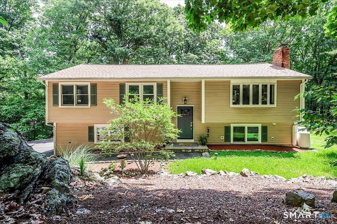 House in Newtown, Connecticut, United States 1 - 18192867