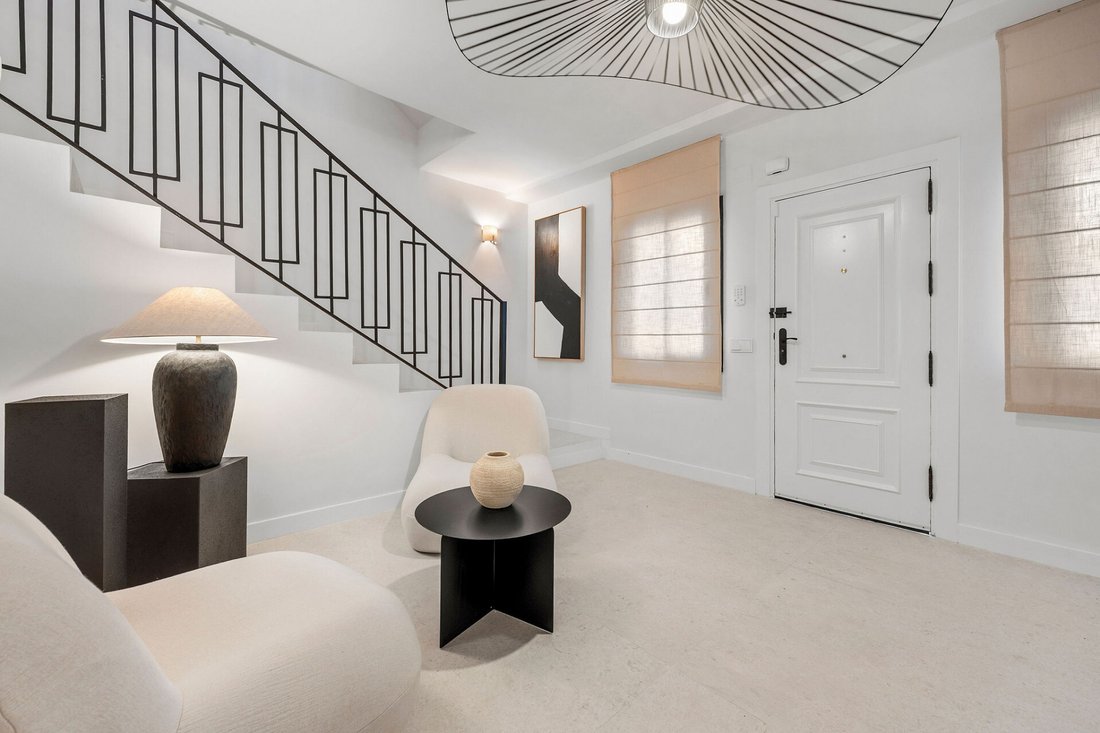 Townhouse in Nueva Andalucia, Marbella, Spain 2 - 18189786