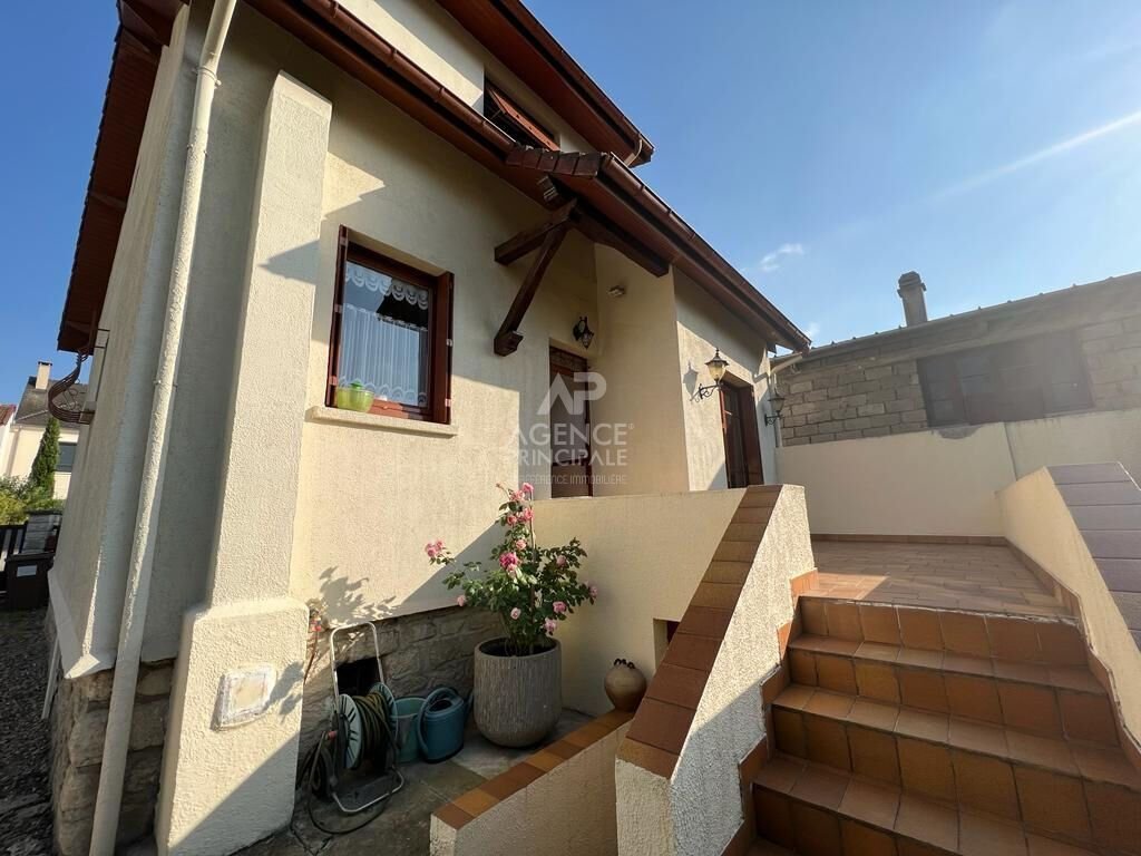 House in Village Doumer, Carrieres-sur-Seine, France 2 - 18192977