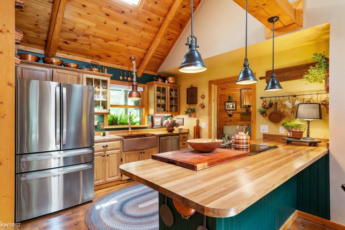 House in Wequetonsing, Michigan, United States 5 - 18193603
